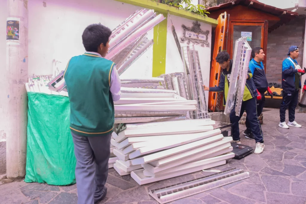 Supervisión continua de los puntos de acopio comunitarios.